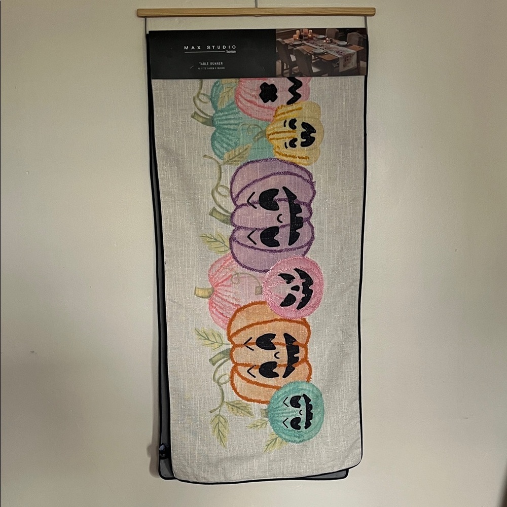 Max Studio Home Halloween Multicolor Embroidered Pumpkin Table Runner NWT